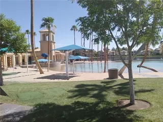 Photo #3: 2427528 Listing