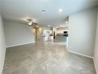 Photo #1: 2427532 Listing 