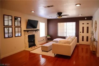 Photo #1: 2427544 Listing 