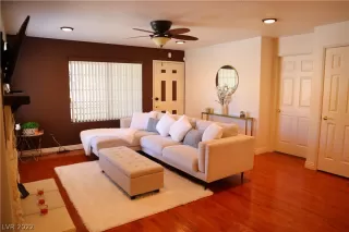 Photo #2: 2427544 Listing 