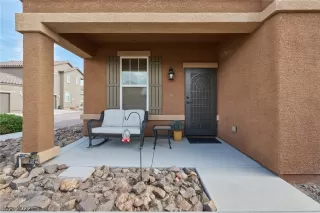 Photo #2: 2427570 Listing