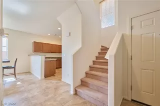 Photo #4: 2427570 Listing