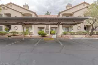 Photo #2: 2427643 Listing