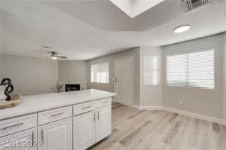 Photo #6: 2427645 Listing 