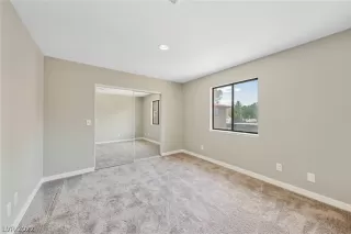 Photo #6: 2427693 Listing 