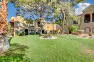 Photo #1: 2427698 Listing