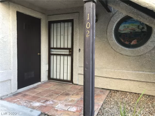 MLS: 2427723 Condo For Sale