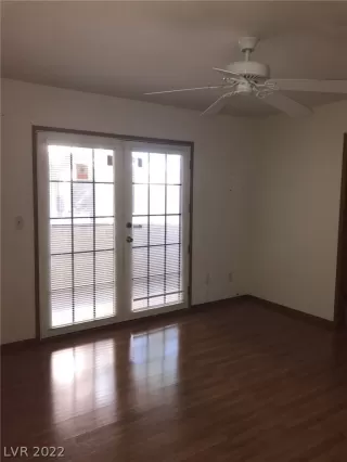 Photo #3: 2427723 Listing 