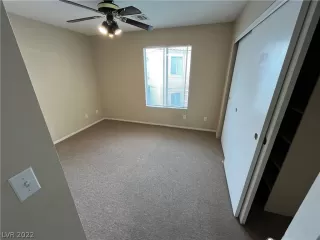 Photo #5: 2427748 Listing