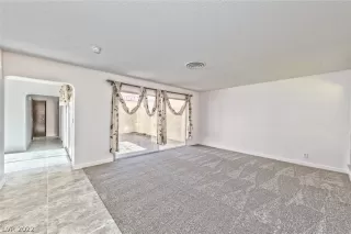 Photo #2: 2427764 Listing 