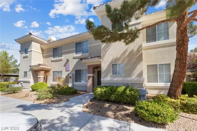 MLS: 2427777 Condo For Sale