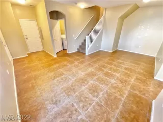 Photo #1: 2427801 Listing 