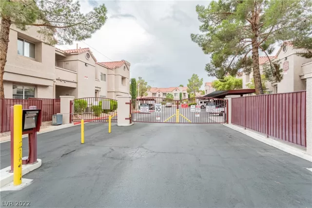 MLS: 2427807 Condo For Sale