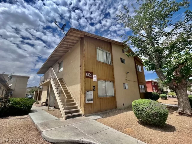 MLS: 2427888 Condo For Sale