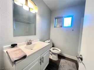 Photo #6: 2427888 Listing 