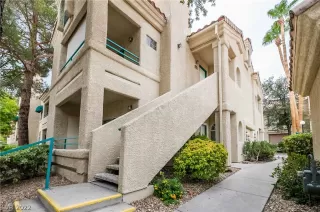 Photo #1: 2427894 Listing 