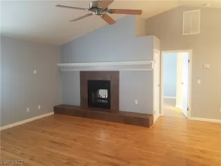 Photo #1: 2427900 Listing