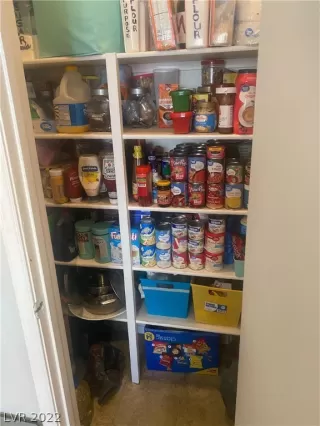 Photo #4: 2427910 Listing