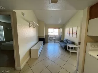 Photo #2: 2427924 Listing 