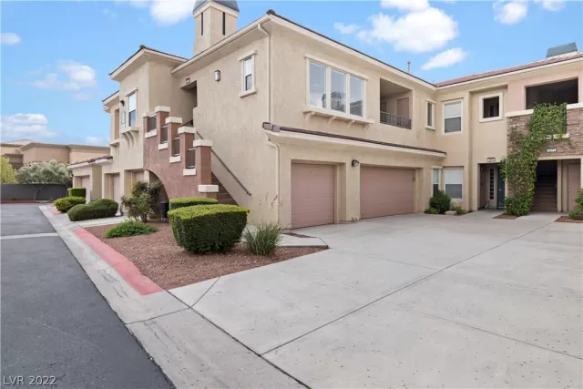 MLS: 2427979 Condo For Sale