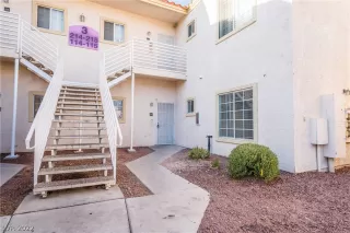 Photo #3: 2427983 Listing 