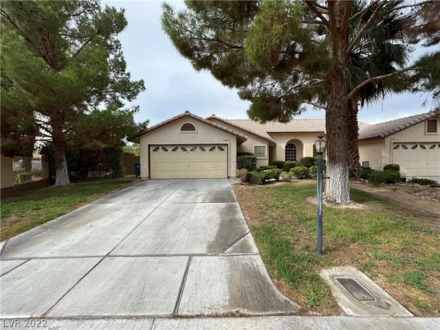 MLS: 2428010 Condo For Sale