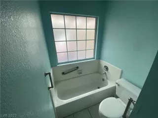 Photo #6: 2428010 Listing 