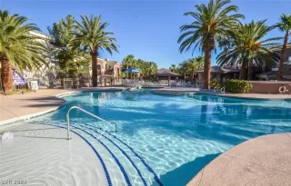 Photo #1: 2428027 Listing 