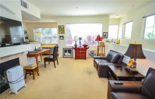 Photo #6: 2428027 Listing 