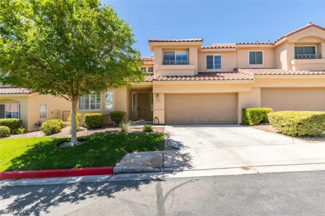 MLS: 2428055 Condo For Sale