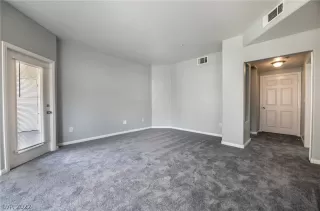 Photo #2: 2428065 Listing 