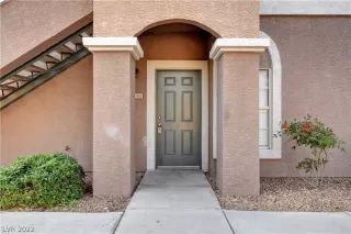 Photo #1: 2428078 Listing 