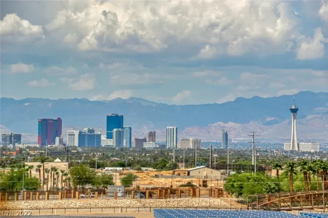 MLS: 2428116 Condo For Sale