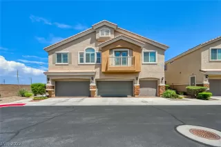 Photo #1: 2428116 Listing