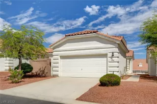 Photo #2: 2428123 Listing 