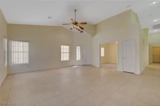 Photo #5: 2428123 Listing 