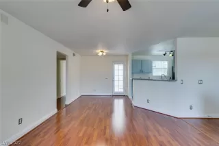 Photo #4: 2428126 Listing 