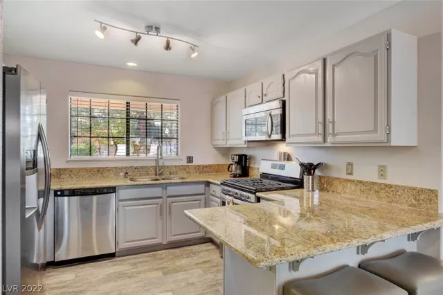 MLS: 2428151 Condo For Sale