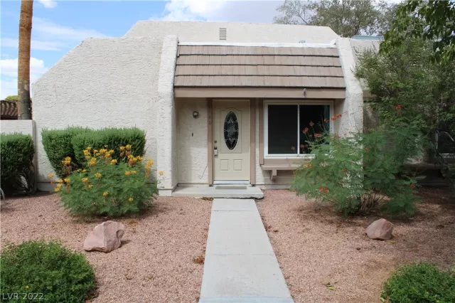 MLS: 2428181 Condo For Sale