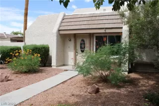 Photo #3: 2428181 Listing