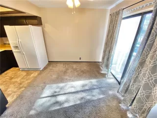 Photo #3: 2428201 Listing 