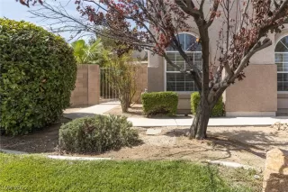 Photo #1: 2428222 Listing