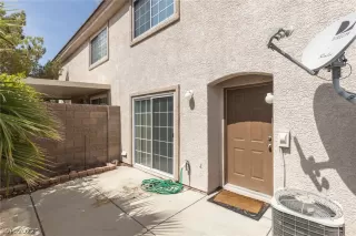 Photo #2: 2428222 Listing