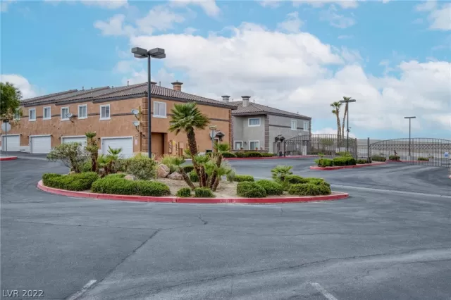 MLS: 2428227 Condo For Sale