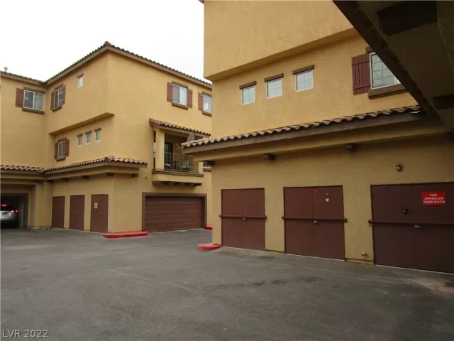 MLS: 2428258 Condo For Sale