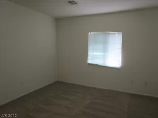 Photo #3: 2428258 Listing 