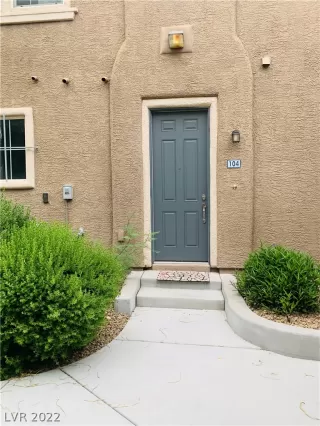 Photo #1: 2428265 Listing 