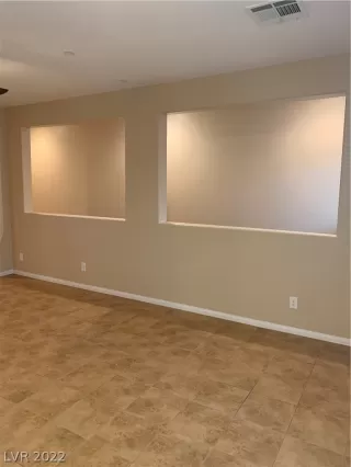 Photo #5: 2428265 Listing 