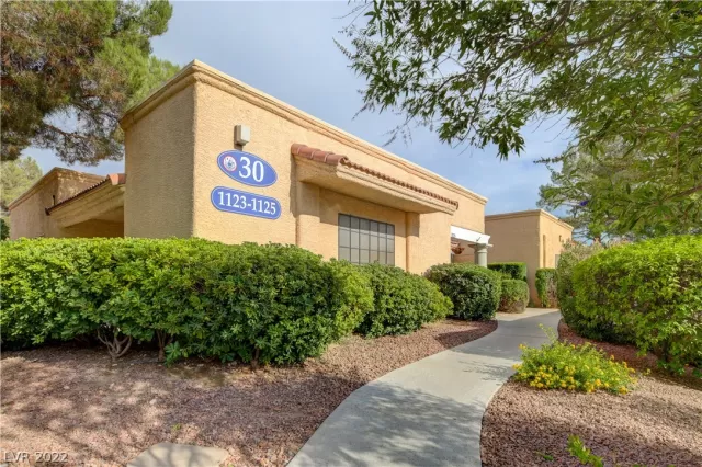 MLS: 2428269 Condo For Sale