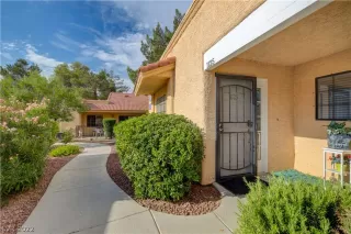 Photo #2: 2428269 Listing